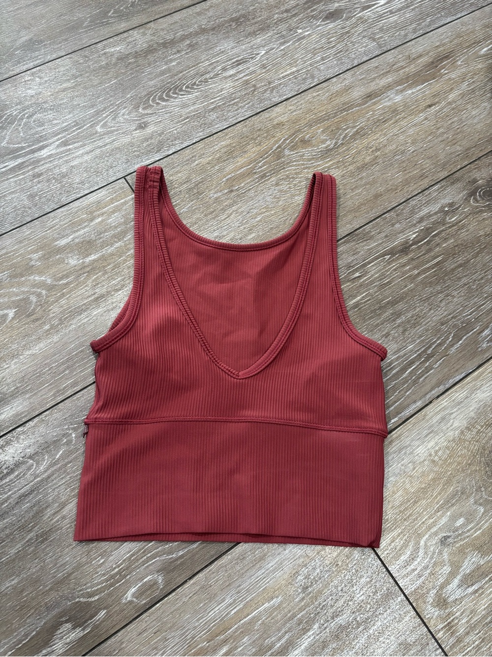 Lululemon burgundy power pivot ribbed tank top